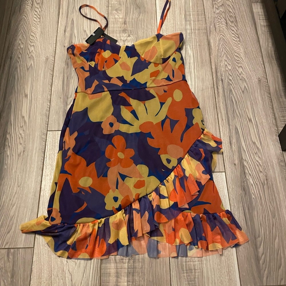 NWT PrettyLittleThing Yellow Multi Ditsy Frill Hem Detail Strappy Shift Dress -6
